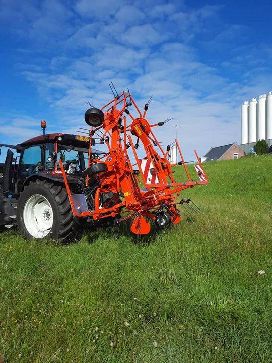  In 1 levering 3 kuhn machines en een